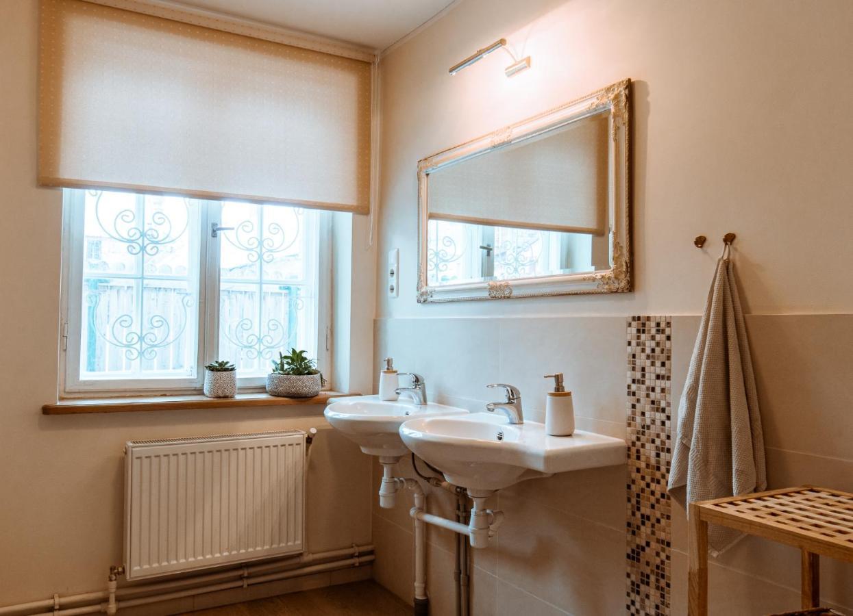 Guest House In Dobele City Center- Pilsetas Maja Zewnętrze zdjęcie